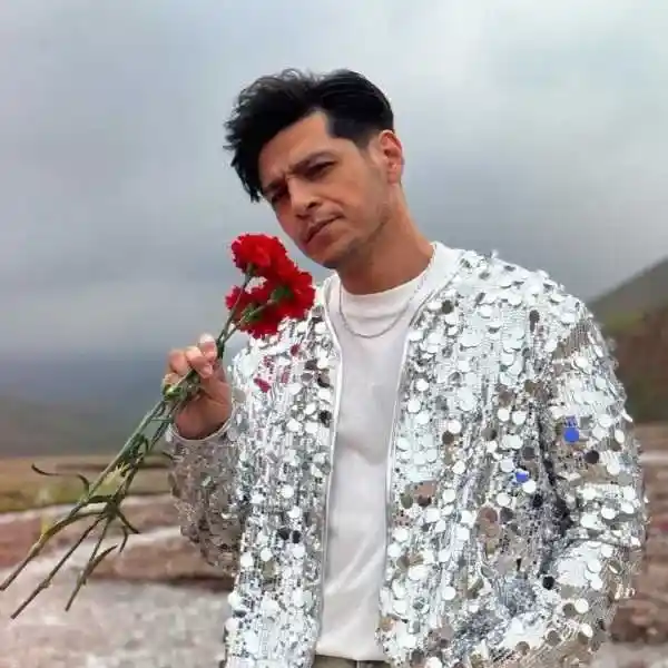 دانلود اهنگ میرجلال نعمت اف ( قارا گلیک )