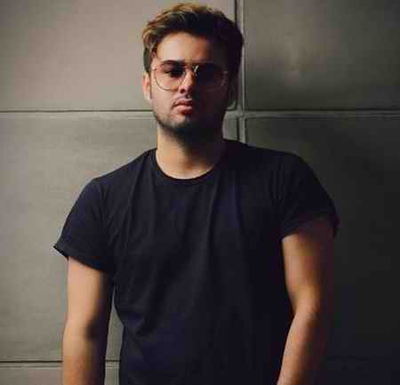 دانلود آهنگ امو بند ( تو فرق داری )