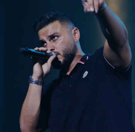 دانلود آهنگ اصلا هرچی دارم برا تو از آرمین زارعی