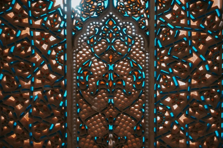 آهنگهای شاد مذهبی و مناسبتی: نغمههای الهی در جشنهای نورانی